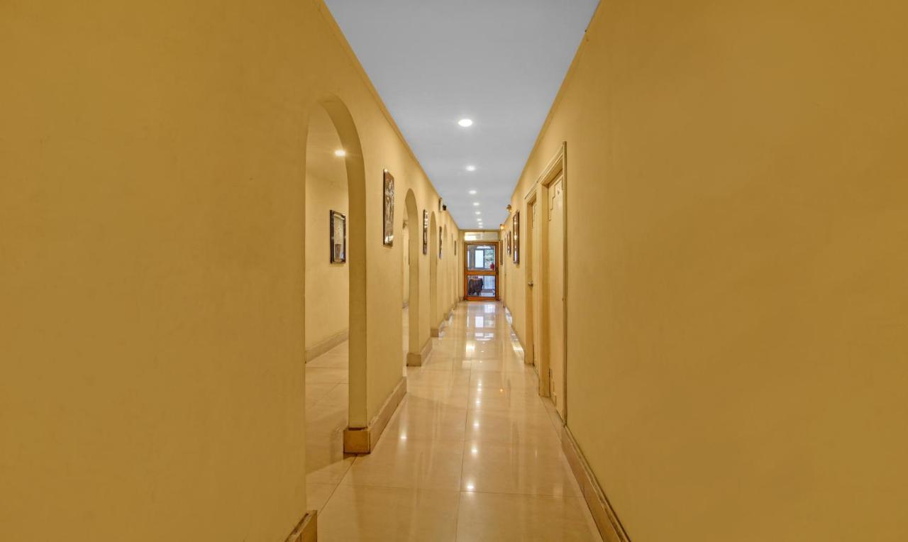 Treebo Mira Inn Calcutta Extérieur photo